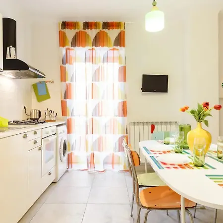 Interno16holidayhome * Neapol