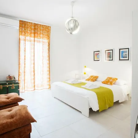 Interno16holidayhome Neapel